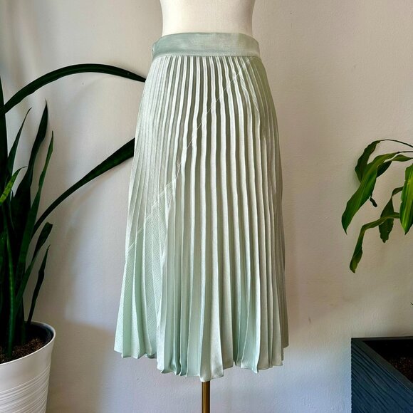 $438 Vince pleated satin midi skirt 2 silvery seafoam green with pockets - Picture 5 of 12